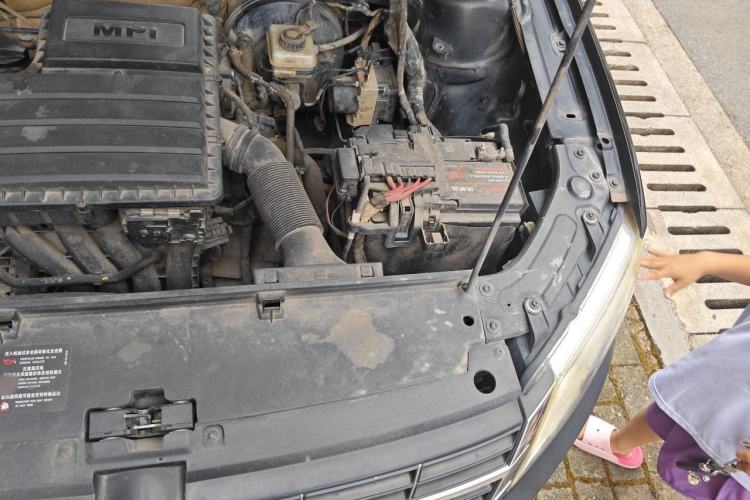 Used Volkswagen Lavida 2013 Restyled Classic 1.6L Manual Comfort Edition Engine Bay Left