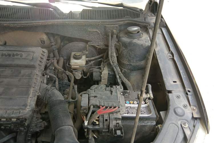 Used Volkswagen Lavida 2013 Restyled Classic 1.6L Manual Comfort Edition Engine Bay Left