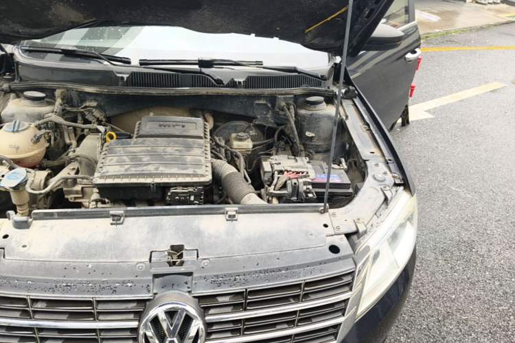 Used Volkswagen Lavida 2013 Restyled Classic 1.6L Manual Comfort Edition Engine Bay Left