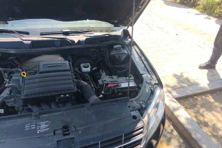 Used Volkswagen Lavida 2013 Restyled Classic 1.6L Automatic Comfort Edition Engine Bay Left