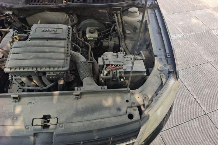 Used Volkswagen Lavida 2013 Restyled Classic 1.6L Manual Comfort Edition Engine Bay Left