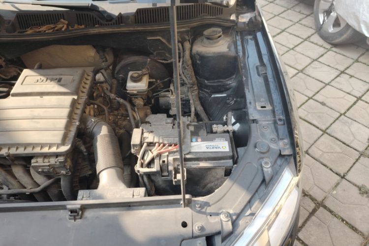 Used Volkswagen Lavida 2013 Restyled Classic 1.6L Automatic Comfort Edition Engine Bay Left
