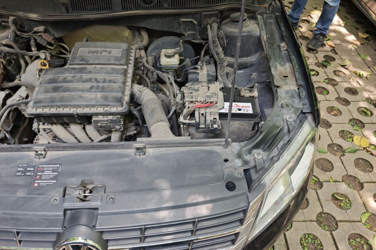 Used Volkswagen Lavida 2013 Restyled Classic 1.6L Automatic Comfort Edition Engine Bay Left