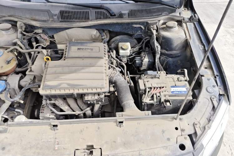 Used Volkswagen Lavida 2013 Restyled Classic 1.6L Manual Comfort Edition Engine Bay Left