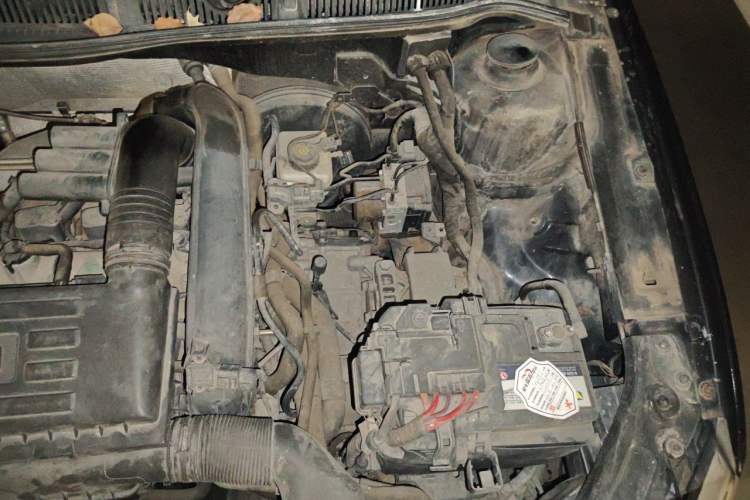 Used Volkswagen Lavida 2013 Revised Version 1.4 TSI DSG Comfort Edition Engine Bay Left