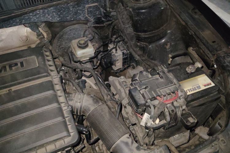 Used Volkswagen Lavida 2013 Restyled Classic 1.6L Automatic Comfort Edition Engine Bay Left
