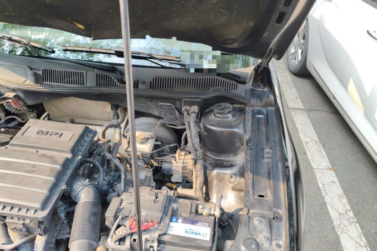 Used Volkswagen Lavida 2013 Restyled Classic 1.6L Automatic Comfort Edition Engine Bay Left