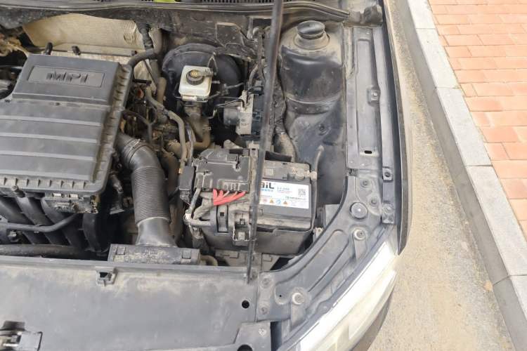 Used Volkswagen Lavida 2013 Restyled Classic 1.6L Automatic Comfort Edition Engine Bay Left