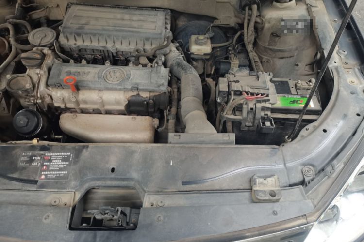 Used Volkswagen Lavida 2013 Classic 1.6L Manual Fashion Edition Engine Bay Left