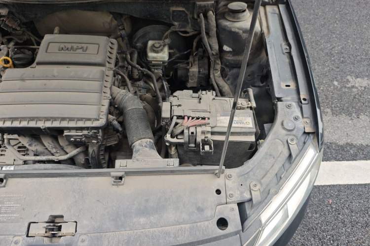 Used Volkswagen Lavida 2013 Restyled Classic 1.6L Automatic Comfort Edition Engine Bay Left
