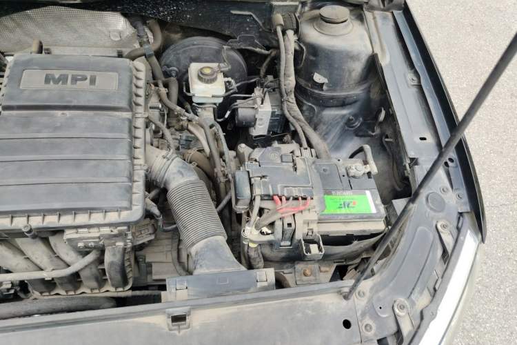 Used Volkswagen Lavida 2013 Restyled Classic 1.6L Automatic Comfort Edition Engine Bay Left