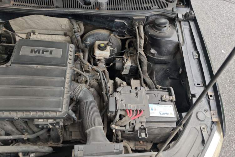 Used Volkswagen Lavida 2013 Restyled Classic 1.6L Automatic Comfort Edition Engine Bay Left