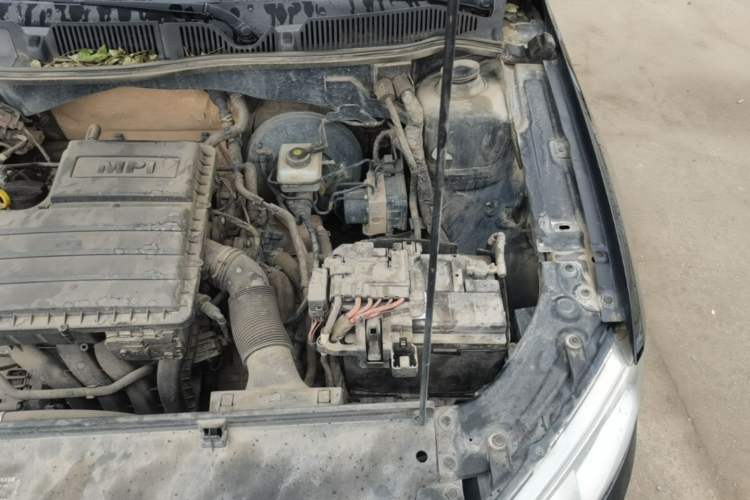 Used Volkswagen Lavida 2013 Restyled Classic 1.6L Automatic Comfort Edition Engine Bay Left