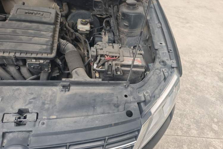 Used Volkswagen Lavida 2013 Restyled Classic 1.6L Automatic Comfort Edition Engine Bay Left