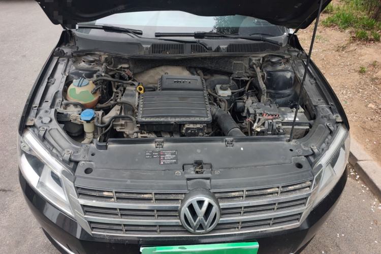 Used Volkswagen Lavida 2013 Restyled Classic 1.6L Manual Comfort Edition Engine Bay
