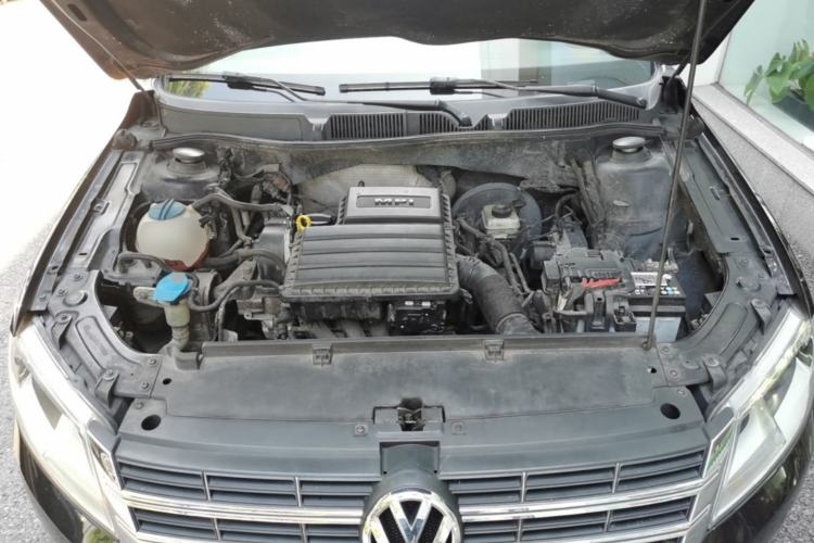 Used Volkswagen Lavida 2013 Revised Classic 1.6L Automatic Fashion Edition Engine Bay