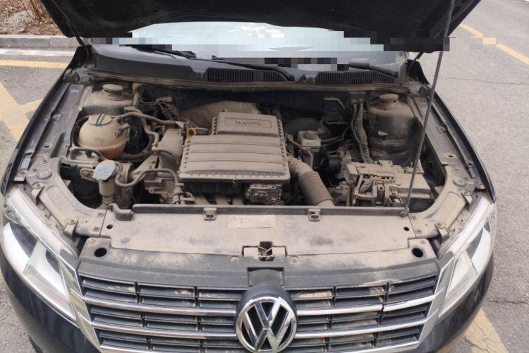 Used Volkswagen Lavida 2013 Revised Classic 1.6L Manual Fashion Edition Engine Bay