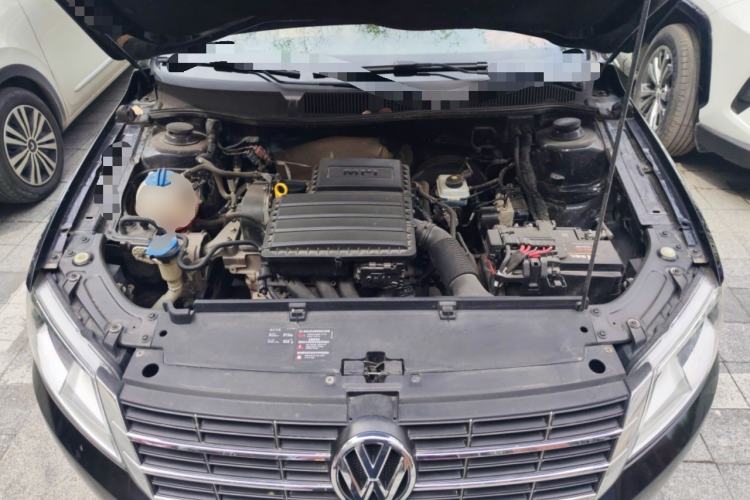 Used Volkswagen Lavida 2013 Restyled Classic 1.6L Manual Comfort Edition Engine Bay