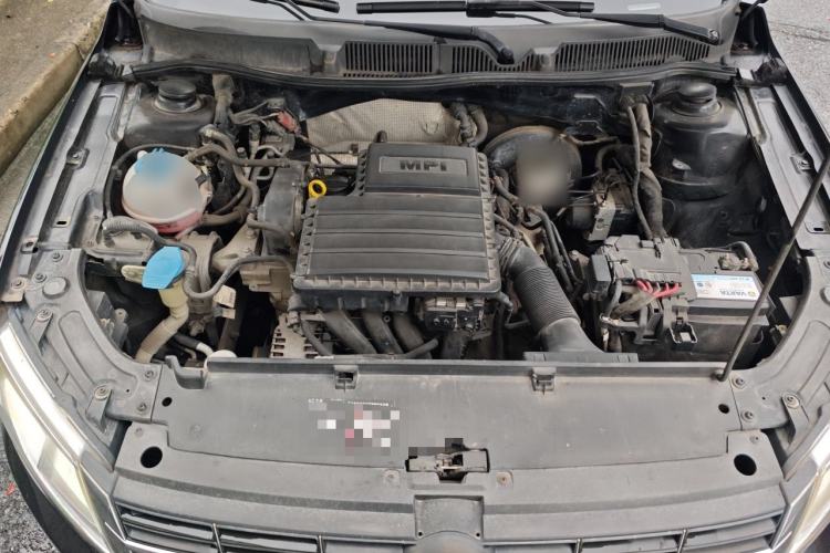 Used Volkswagen Lavida 2013 Restyled Classic 1.6L Automatic Comfort Edition Engine Bay