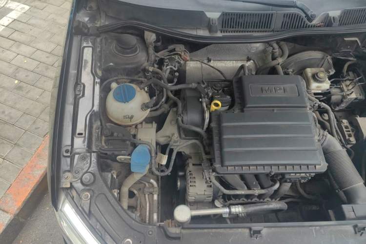 Used Volkswagen Lavida 2013 Restyled Classic 1.6L Automatic Comfort Edition Engine Bay Right