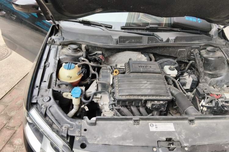 Used Volkswagen Lavida 2013 Restyled Classic 1.6L Automatic Comfort Edition Engine Bay Right