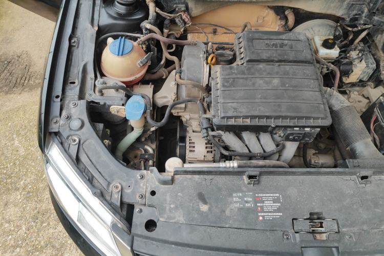 Used Volkswagen Lavida 2013 Restyled Classic 1.6L Manual Comfort Edition Engine Bay Right