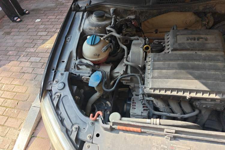 Used Volkswagen Lavida 2013 Restyled Classic 1.6L Automatic Comfort Edition Engine Bay Right