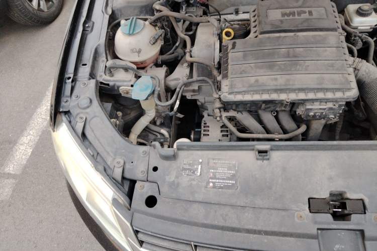 Used Volkswagen Lavida 2013 Restyled Classic 1.6L Manual Comfort Edition Engine Bay Right