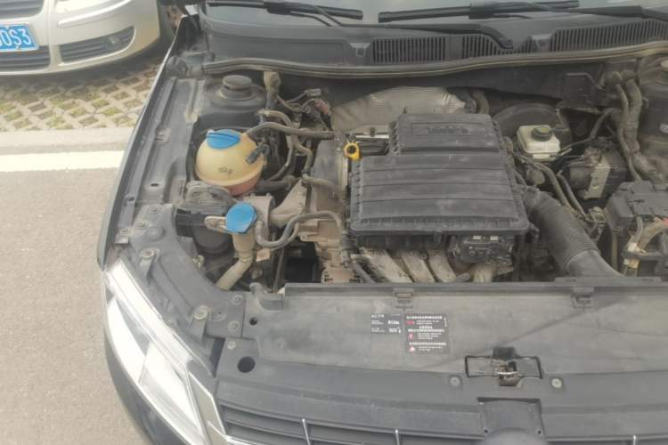 Used Volkswagen Lavida 2013 Restyled Classic 1.6L Automatic Comfort Edition Engine Bay Right
