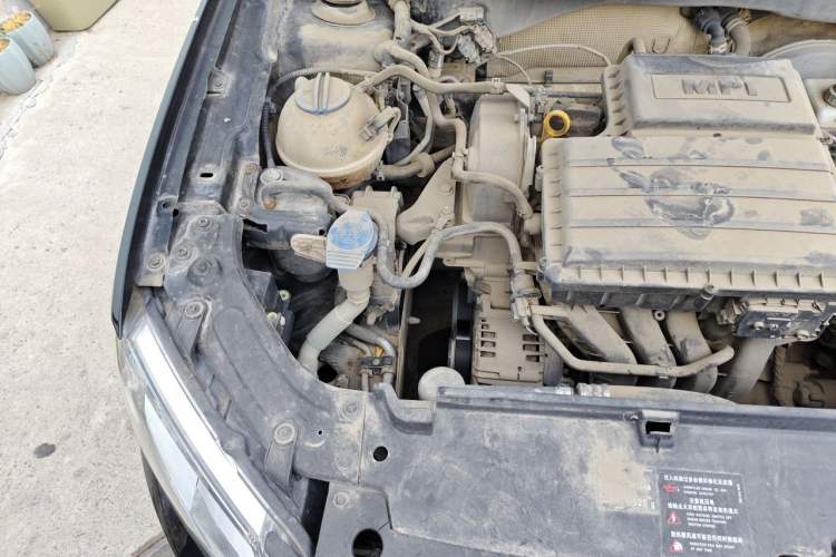 Used Volkswagen Lavida 2013 Restyled Classic 1.6L Manual Comfort Edition Engine Bay Right
