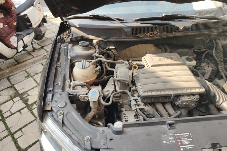 Used Volkswagen Lavida 2013 Restyled Classic 1.6L Automatic Comfort Edition Engine Bay Right