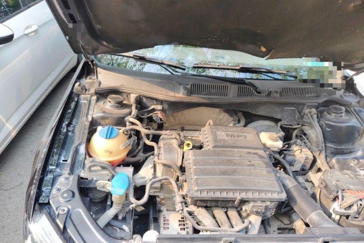 Used Volkswagen Lavida 2013 Restyled Classic 1.6L Automatic Comfort Edition Engine Bay Right