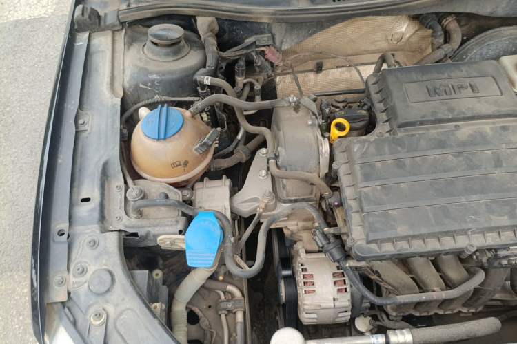 Used Volkswagen Lavida 2013 Revised Classic 1.6L Automatic Fashion Edition Engine Bay Right