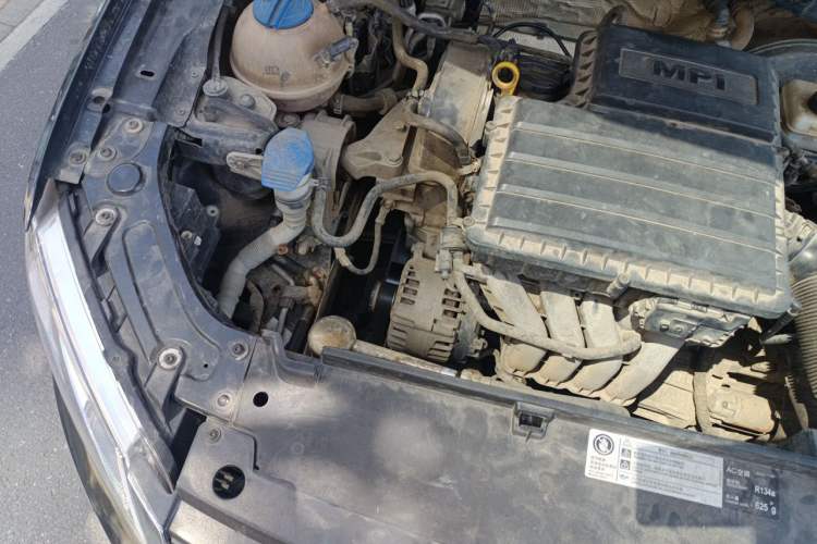 Used Volkswagen Lavida 2013 Restyled Classic 1.6L Automatic Comfort Edition Engine Bay Right