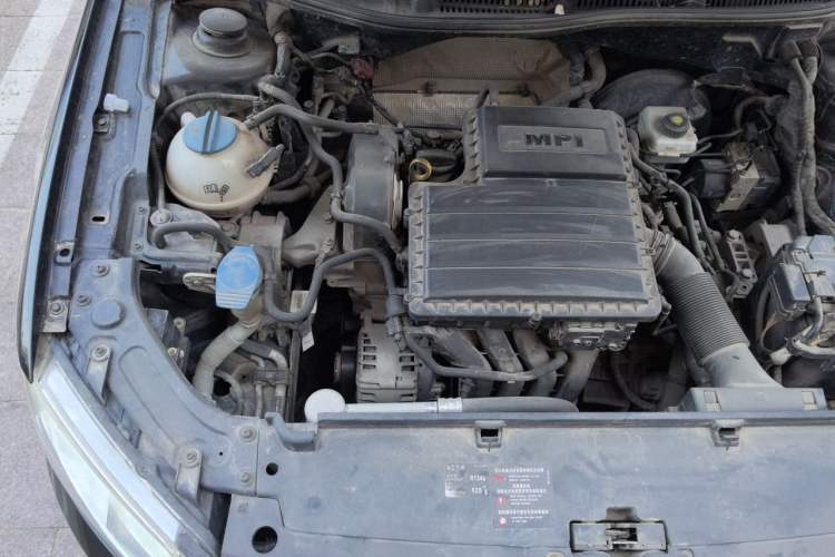 Used Volkswagen Lavida 2013 Restyled Classic 1.6L Automatic Comfort Edition Engine Bay Right