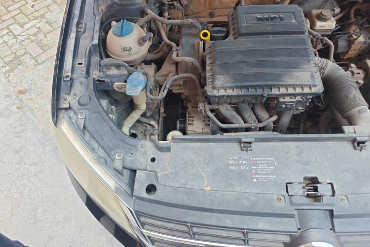 Used Volkswagen Lavida 2013 Restyled Classic 1.6L Manual Comfort Edition Engine Bay Right