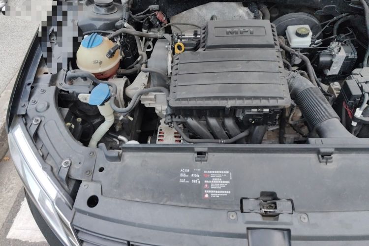 Used Volkswagen Lavida 2013 Revised Classic 1.6L Automatic Fashion Edition Engine Bay Right