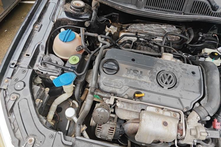 Used Volkswagen Lavida 2013 1.4TSI DSG Comfort Edition Engine Bay Right
