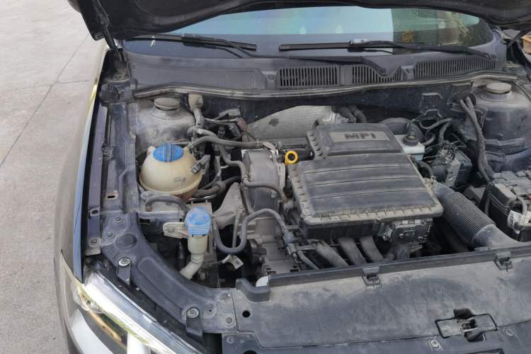 Used Volkswagen Lavida 2013 Restyled Classic 1.6L Manual Comfort Edition Engine Bay Right
