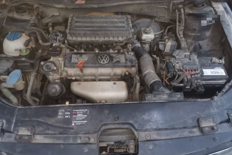 Used Volkswagen Lavida 2013 Classic 1.6L Manual Fashion Edition Engine Bay