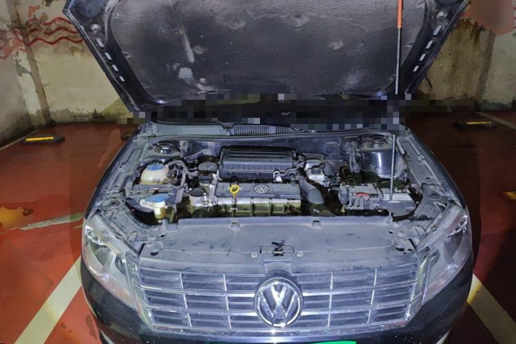 Used Volkswagen Lavida 2013 1.6L Automatic Comfort Edition Engine Bay