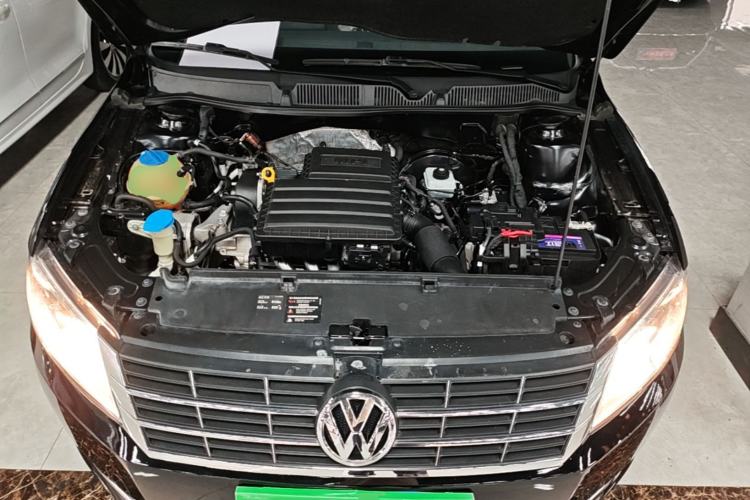 Used Volkswagen Lavida 2013 Restyled Classic 1.6L Automatic Comfort Edition Engine Bay