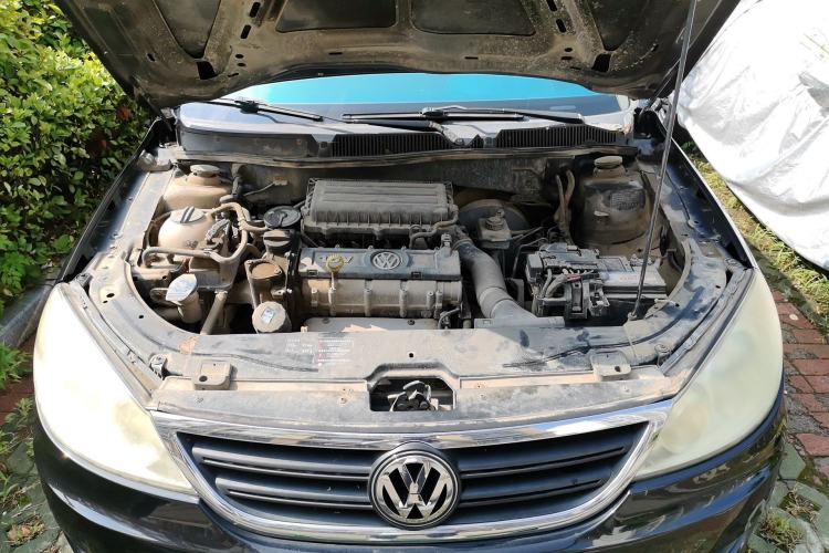 Used Volkswagen Lavida 2013 Classic 1.6L Manual Fashion Edition Engine Bay