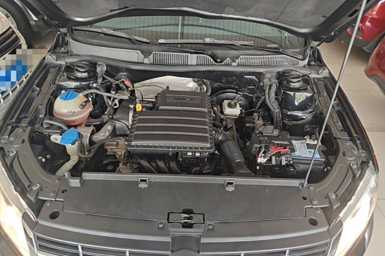 Used Volkswagen Lavida 2013 Restyled Classic 1.6L Automatic Comfort Edition Engine Bay
