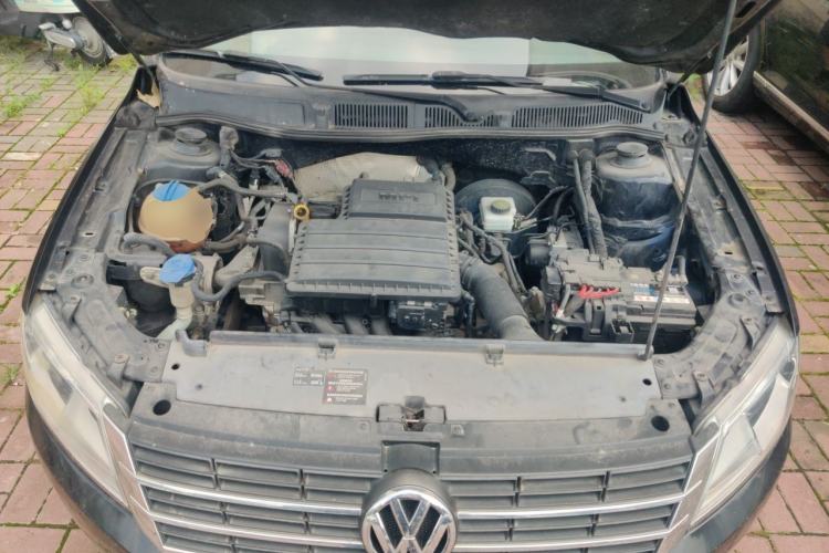 Used Volkswagen Lavida 2013 Revised Classic 1.6L Automatic Fashion Edition Engine Bay