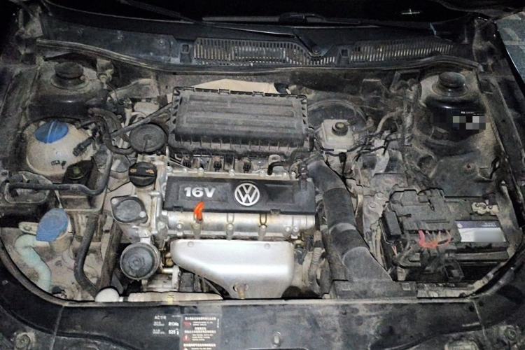 Used Volkswagen Lavida 2013 Classic 1.6L Manual Fashion Edition Engine Bay