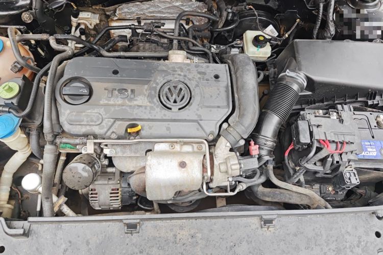 Used Volkswagen Lavida 2013 1.4TSI DSG Comfort Edition Engine Bay