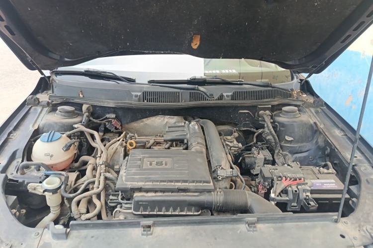 Used Volkswagen Lavida 2013 Revised Version 1.4 TSI DSG Comfort Edition Engine Bay