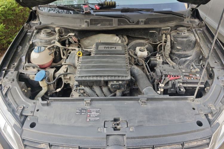 Used Volkswagen Lavida 2013 Revised Classic 1.6L Automatic Fashion Edition Engine Bay