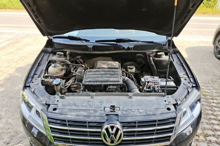 Used Volkswagen Lavida 2013 Restyled Classic 1.6L Automatic Comfort Edition Engine Bay